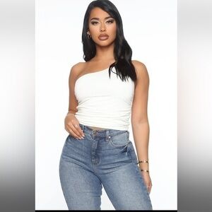 One Way One Shoulder Ruched Top - Ivory‎ Size Large REFFNB